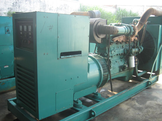 盘县租赁发电机- 发电机碳刷磨损的原因是什么