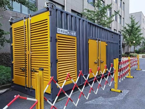 盘县如何使用转速表检查发动机的转速？