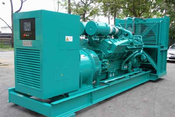 盘县柴油发电机组电压不稳定怎样维修？