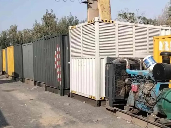 盘县200KW柴油发电机机组每小时油耗是多少？